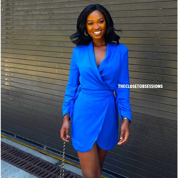 ZARA BLOGGER FAVE!!! Mini Shoulder Pad Dress NWT - Picture 1 of 16